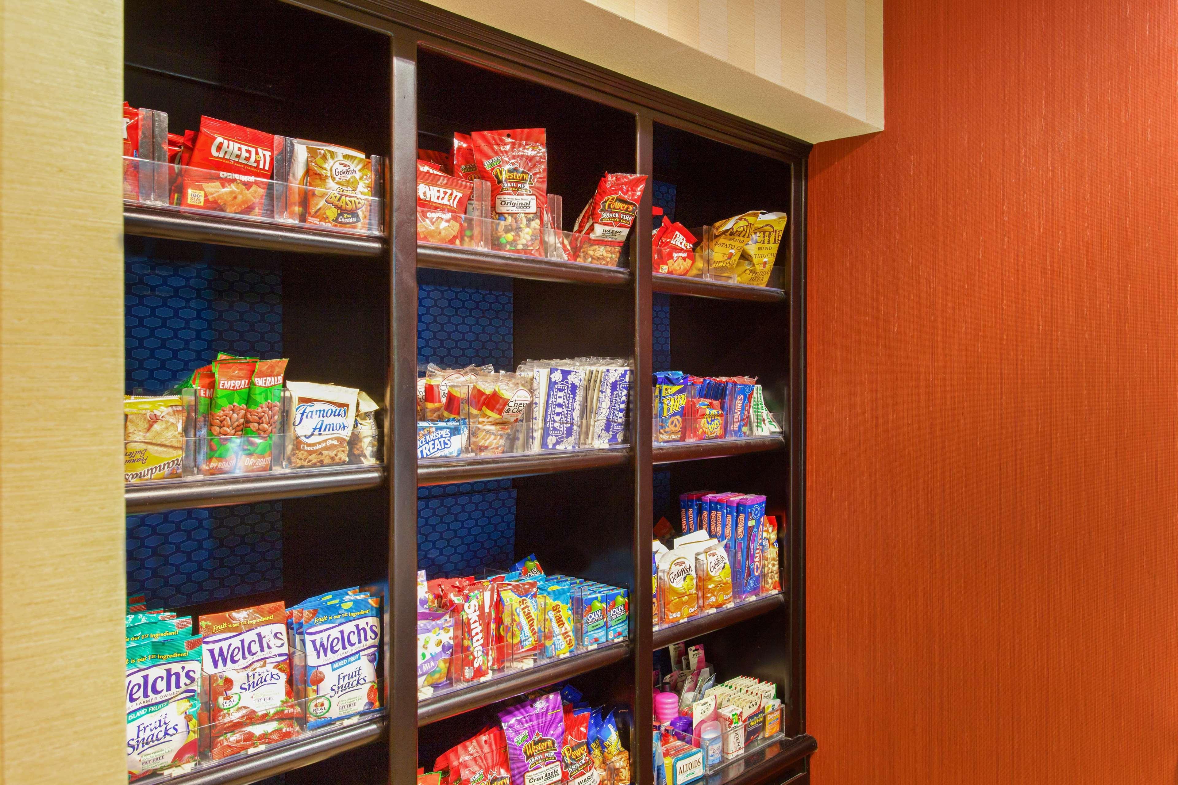 Hampton Inn & Suites Розвилл Экстерьер фото