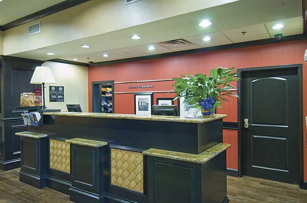 Hampton Inn & Suites Розвилл Экстерьер фото
