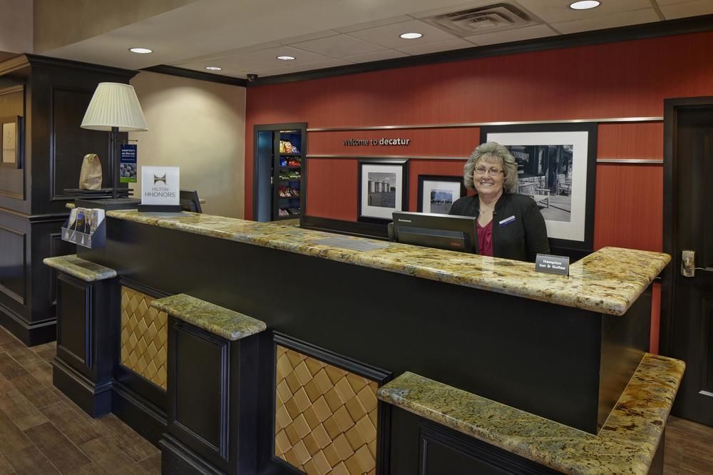 Hampton Inn & Suites Розвилл Экстерьер фото